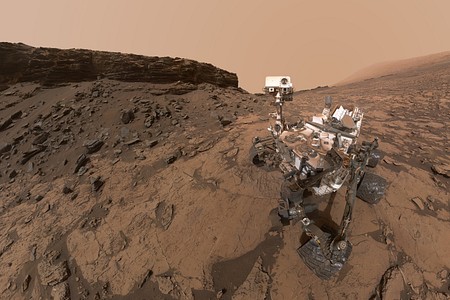 NASA Curiosity Mars rover selfie

Sol 1463-1466
